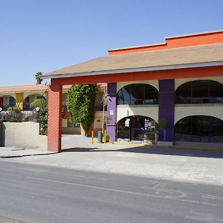 Hotel Posada Del Sol Inn Torreon Exterior photo