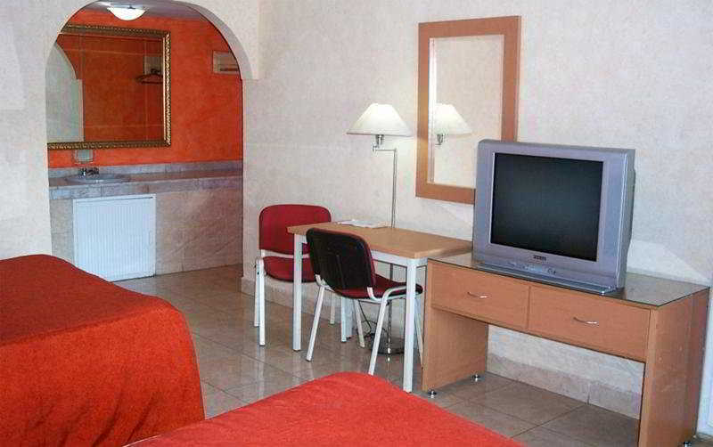 Hotel Posada Del Sol Inn Torreon Exterior photo